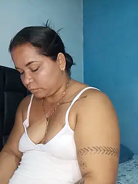 Morenita_Bella_42 webcam