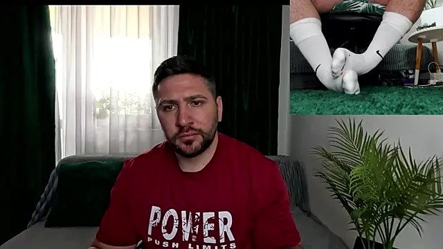 Gold_Alpha_Boy webcam