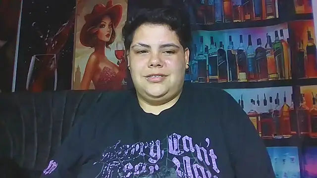Hailey_Curvy webcam