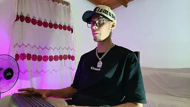 Vlad__night webcam