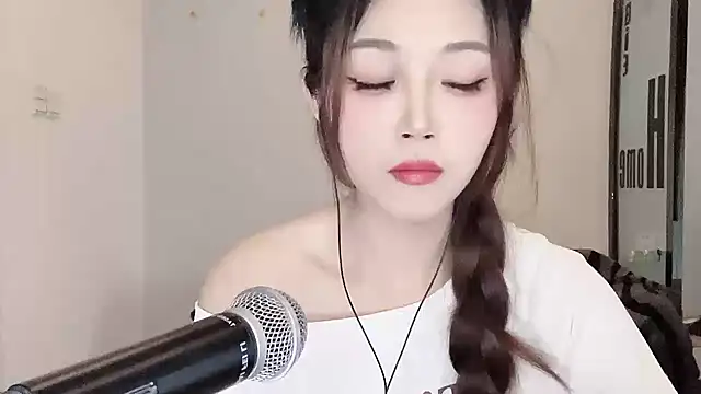 kiki-011 (F young) - 今日份投喂~~让KK吃点好的~