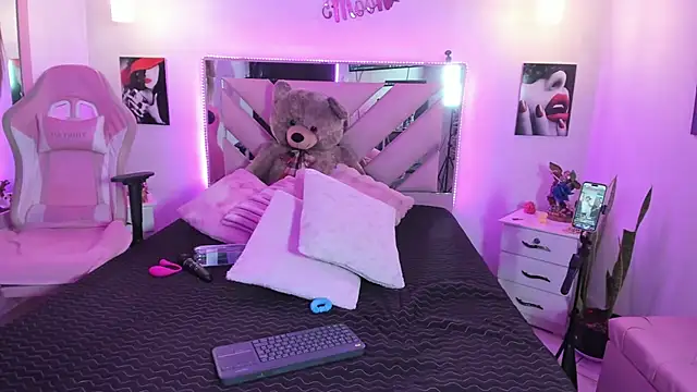 Karly_moon webcam