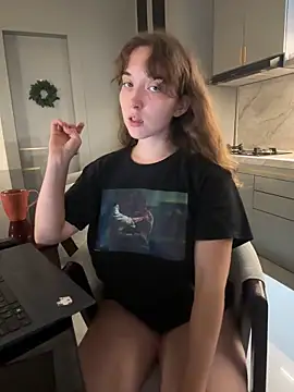 Sarahhh_xxx webcam