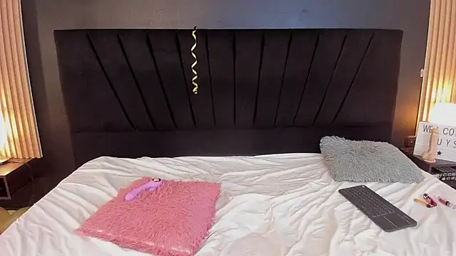 twodolls18