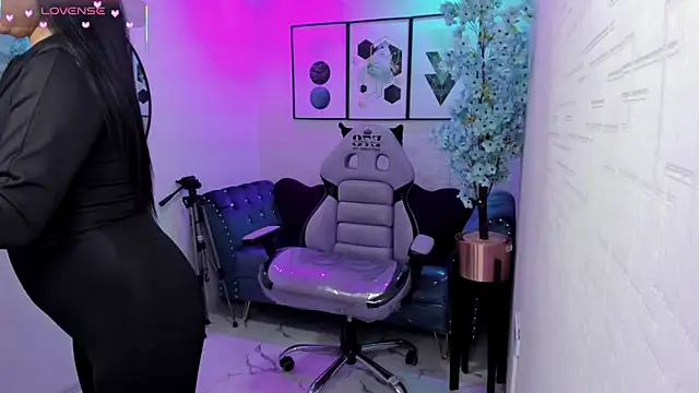 Tiara_rr webcam