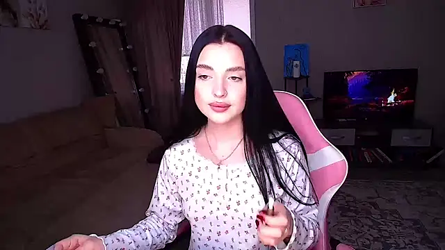 yoursLina webcam