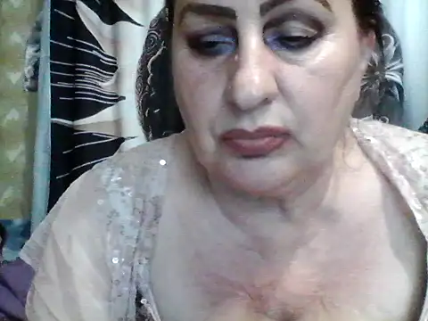 LoaqLovew webcam