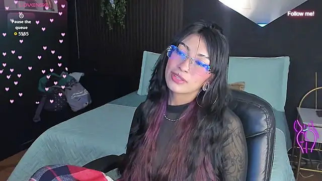mia_smoke_ webcam