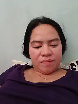xyummytits69x webcam