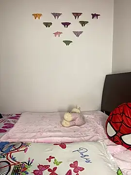 sophyy_white webcam