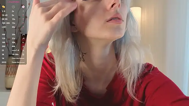 JuanaSumma webcam
