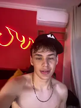 LoganSteel_ webcam