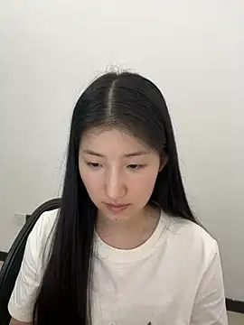 Mina_168 webcam