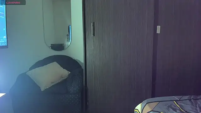 queenceleste69 webcam
