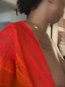 CurvyDesire1