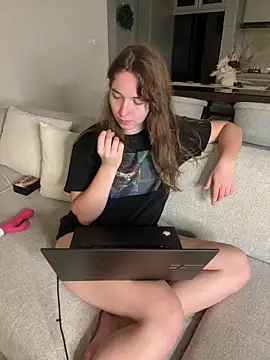Sarahhh_xxx webcam