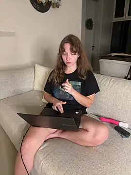 Sarahhh_xxx webcam