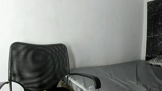 Adrian_Wolf webcam