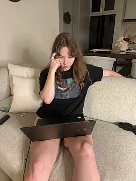 Sarahhh_xxx webcam