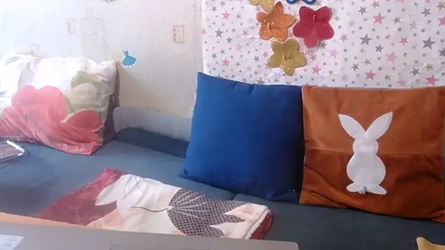 QueenLana webcam
