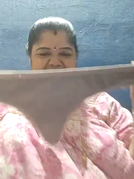 tamilthanushri webcam