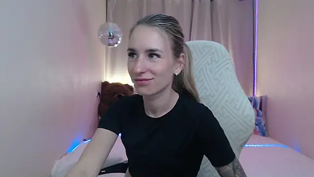 DeboraHorny webcam