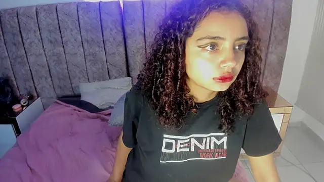 Dahlia_rossee webcam