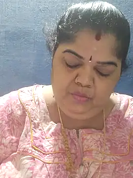 tamilthanushri webcam