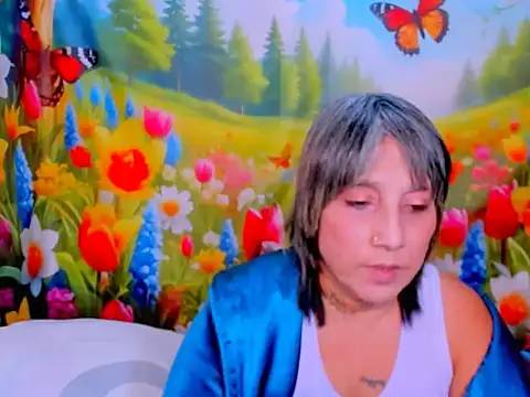 indianroxy webcam