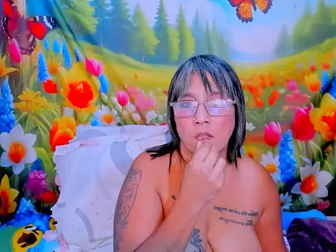 indianroxy webcam