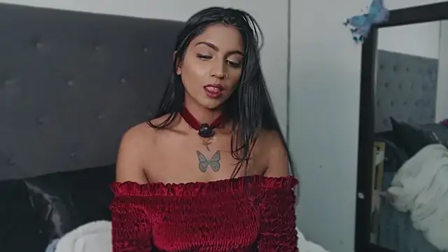 Delilah_Blazee webcam