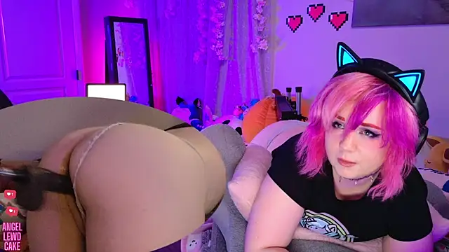 Angel-Lewd-Cake
