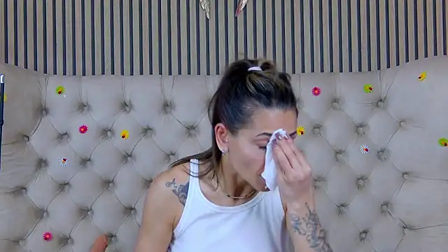 PlayfulShow webcam