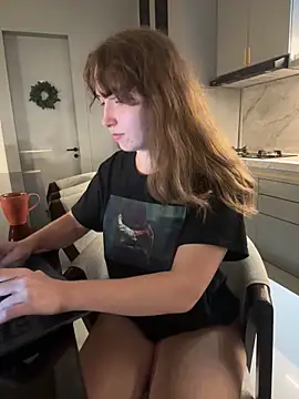 Sarahhh_xxx webcam