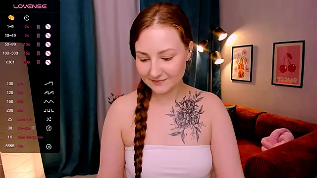 velvet_cherry_ webcam