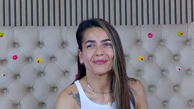 PlayfulShow webcam