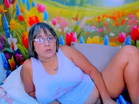 indianroxy webcam