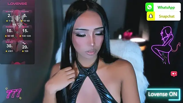 xUrGoddess_islaCumsAlotx webcam