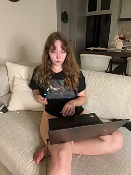 Sarahhh_xxx webcam