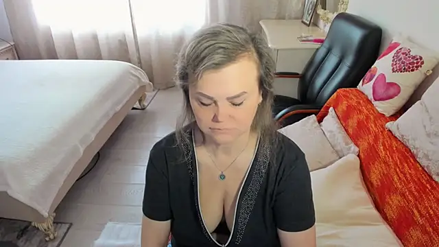 MildMature webcam