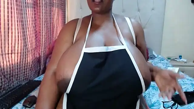 CHOCOLATEDARKBUSTYX webcam