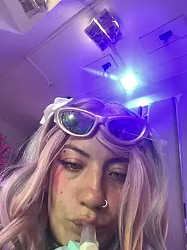 Broklinwhite_ webcam
