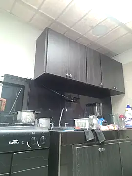 Scarlet_curly8a webcam