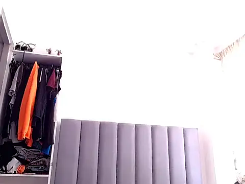 saara_johnson496 webcam