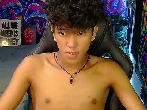 hugekenbigcock webcam