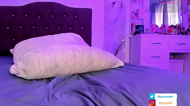 alysson_18 webcam