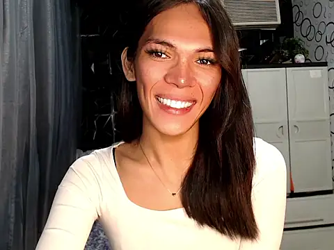 GORGEOUS_CARMEE webcam