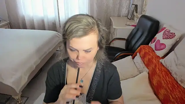 MildMature webcam
