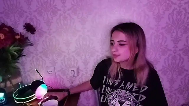 by_mira - By_Mira's free webcam - UK Sex Cams