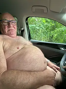 biggandybig (M grandpa) - afternoon outdoor
